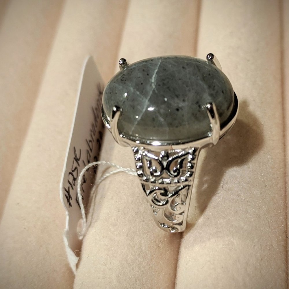 Fire Labradorite Ring - Picture 3 of 4